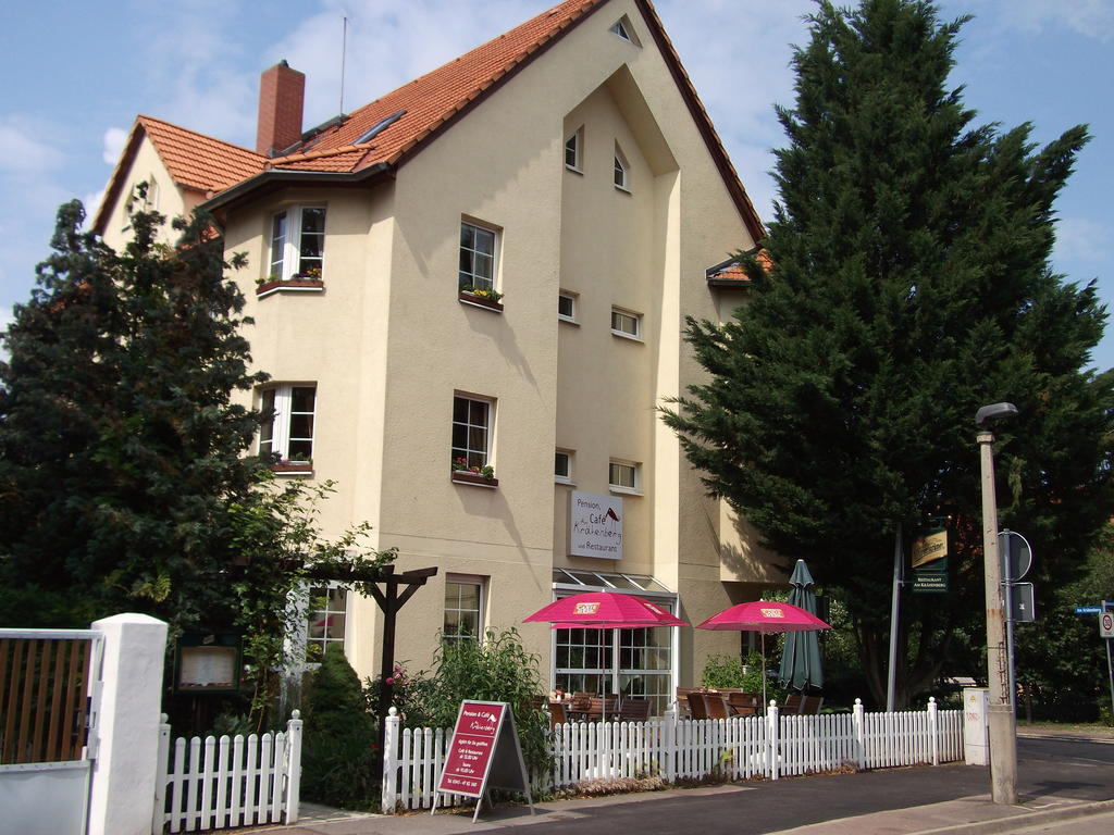 Pension & Cafe Am Kraehenberg Halle  Exterior foto